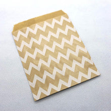 Load image into Gallery viewer, Kraft Paper Bags,Favour bags, treat bags,gift wrapping bag, baked goods bag,Pastry Tool Wrapping Wedding Party Suppl 25pcs/lot