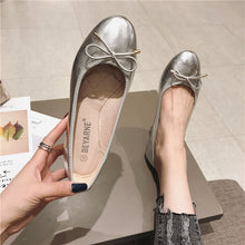 将图片加载到图库查看器，Women Ballet Flat Shoes Round Toe Bow Silver Gold Flats Bowknot Slip on Loafers Lazy Casual Shoes Plus Large Size 41 Waterproof
